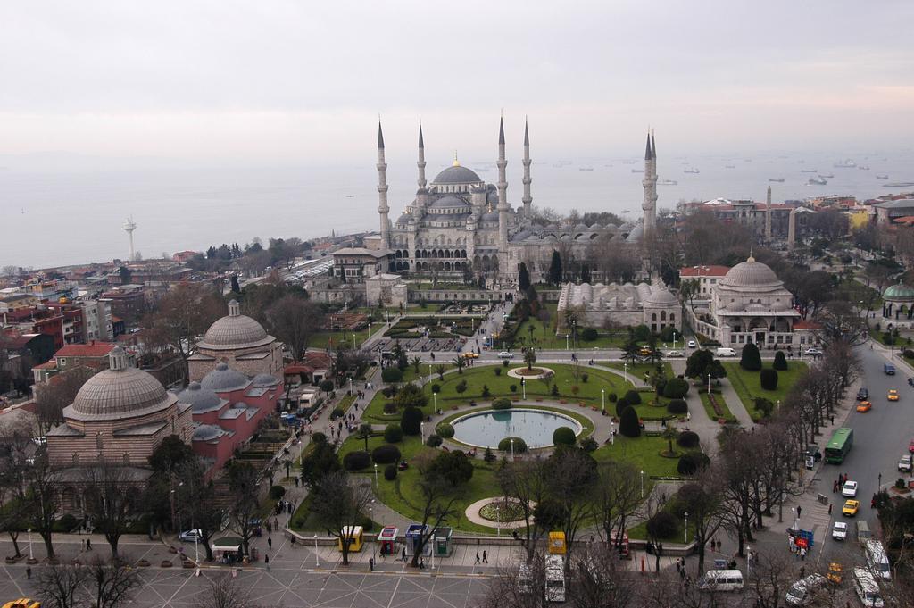 Lika Apart Laleli Istanbul Bagian luar foto